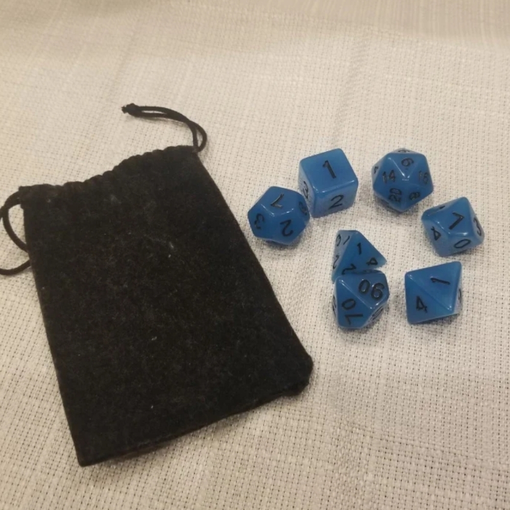 Glow In The Dark DnD Dice Blue